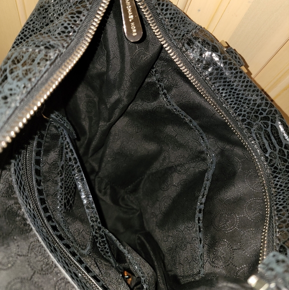 Michael Kors Fulton Black Patten python Leather Purse Handbag - Picture 4 of 12